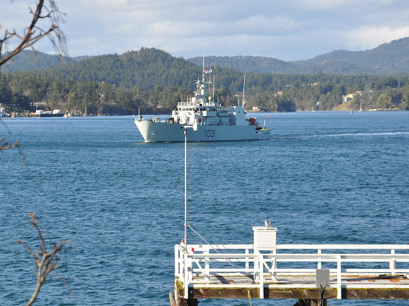 HMCS Edmonton departs Esquimalt harbour for Operation CARIBBE on February 12, 2016.