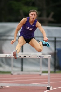 400mH_AOs_hurdling.JPG